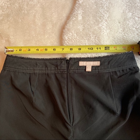 Banana Republic pencil skirt size 4 - Picture 3 of 6
